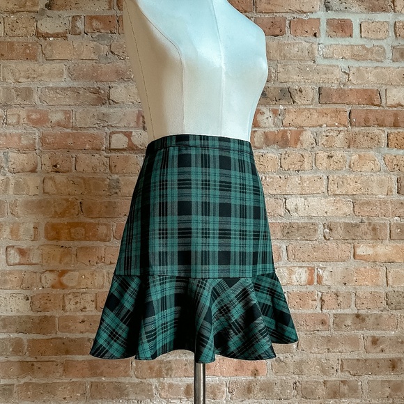 BNWT Draper James Ruffle Hem Skirt in Blackwatch Plaid - Picture 16 of 16